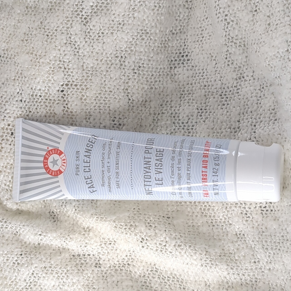 First Aid Beauty Pure Skin Face Cleanser, 142g/5.0oz - Picture 7 of 7